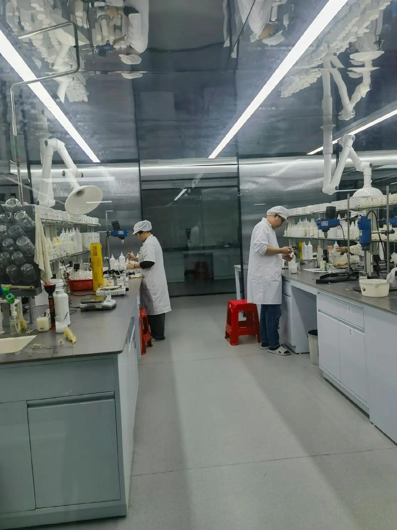 探秘生物科技護膚品工廠 從實驗室到生產線的科學之旅
